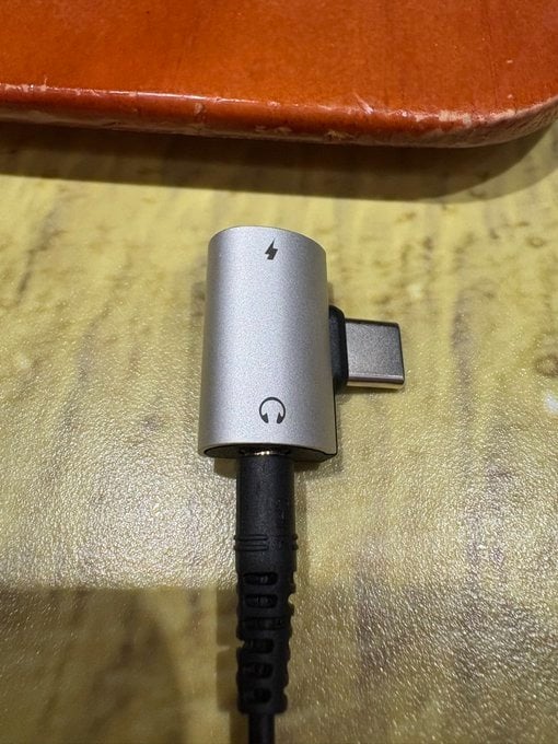 ライトニングからタイプc 変換 セリア