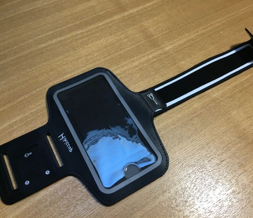 ランニング スマホ daiso