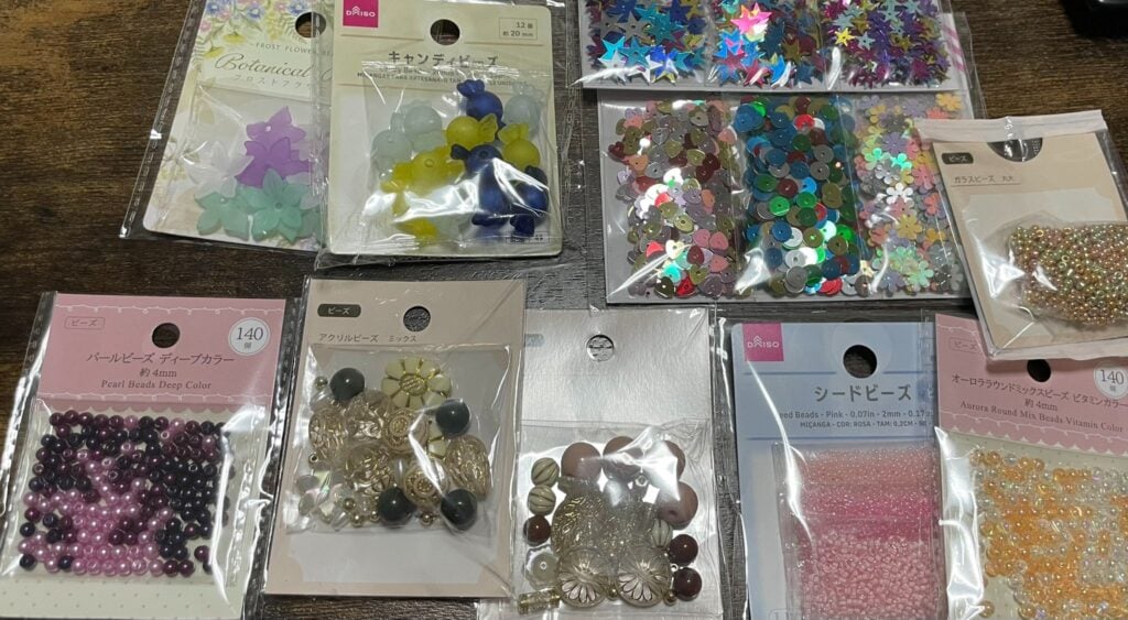 100均のスパンコールで楽しむ手芸体験