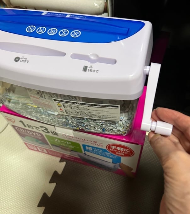 シュレッダー 手動 ニトリ, シュレッダー 手動 100 均, シュレッダー 手動 ドンキ, シュレッダー 手動 カインズ, シュレッダー 手動 ホームセンター, 手動 シュレッダー 無印, 手動シュレッダー セリア