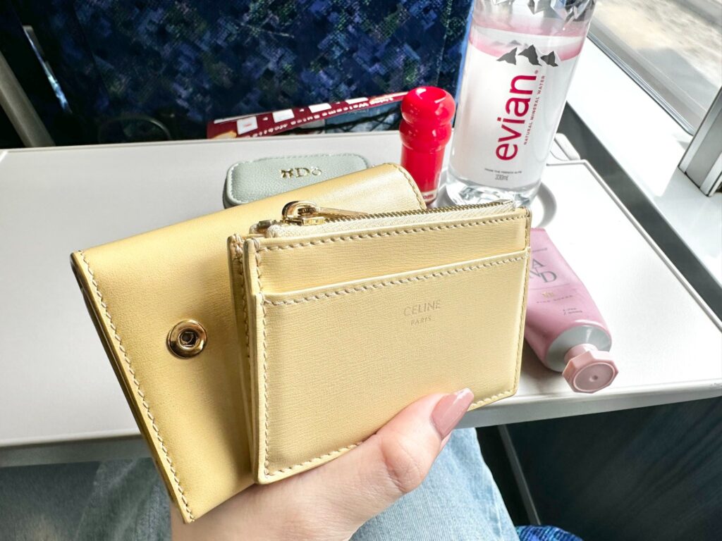 シンプルな財布