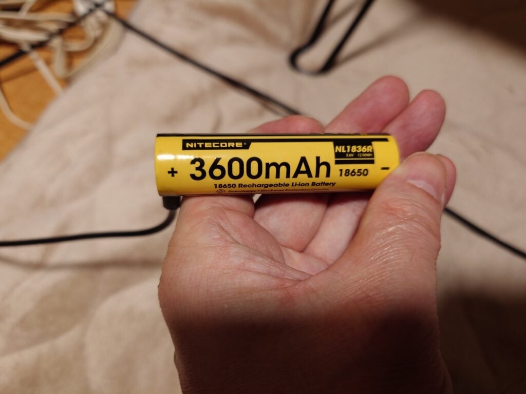 円筒型18650電池