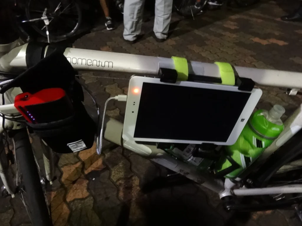 自転車 スマホホルダー 100均 耐久性と安全性のチェック方法
