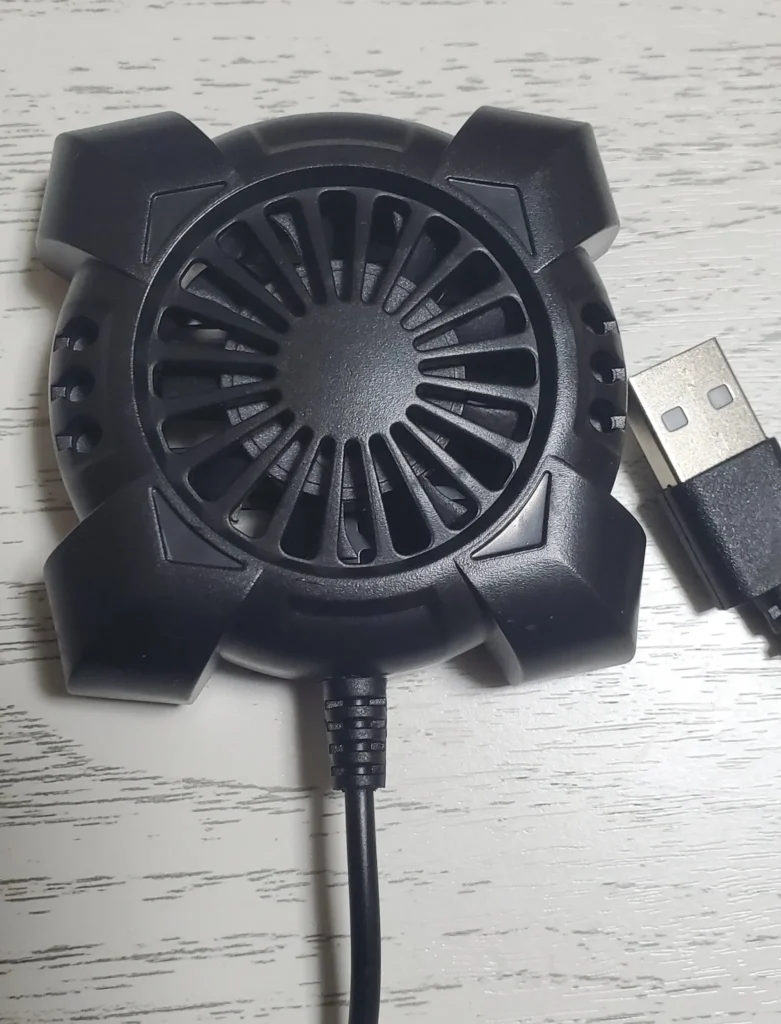 100円ショップの冷却グッズって、スマホの発熱にどれくらい効果あるの?